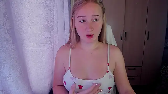 KeiraNight online show from 14, 9, 2025