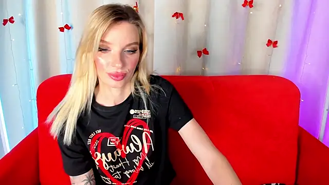 AlinaLovelyX online show from 22, 6, 2026