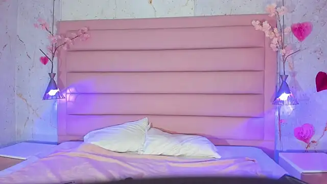 sabrinamilani online show from 7, 4, 2026