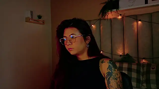 alaia-rogers online show from 22, 12, 2025