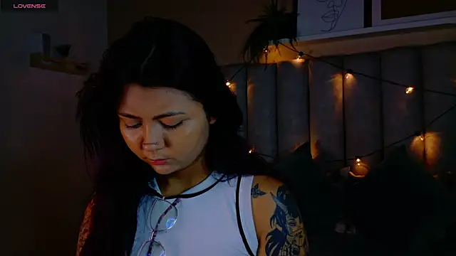 alaia-rogers online show from 17, 12, 2025