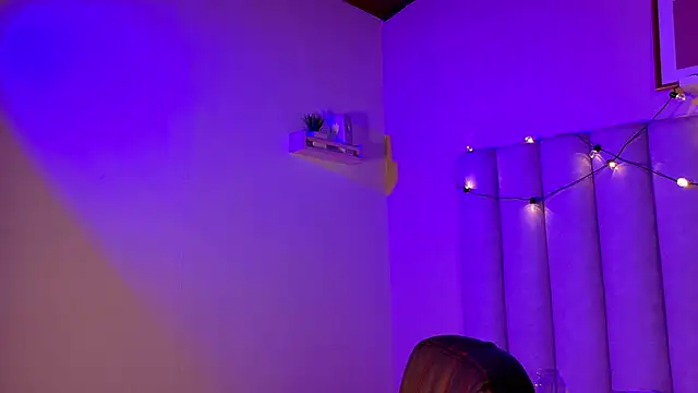 alaia-rogers online show from 12, 11, 2025