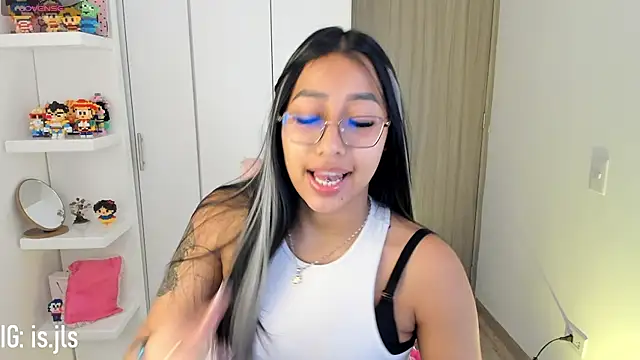 isa bellaa0 online show from 4, 10, 2025