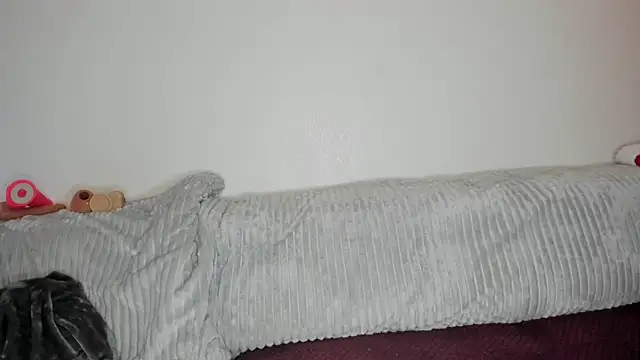 Mlleeffy online show from 14, 12, 2025