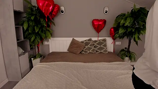 IceDanielles online show from 16, 3, 2025