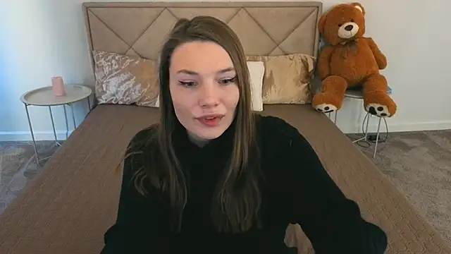 IceDanielles online show from 4, 4, 2026