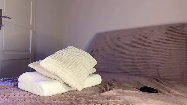 itsmaxxbaby  online show from 8, 2, 2026