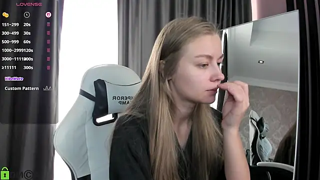 Snapshot of Polumna_cute chatting on 21, 12, 2025 Polumna cute online show from 21, 12, 2025