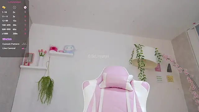 Bella-Franco online show from 6, 3, 2025