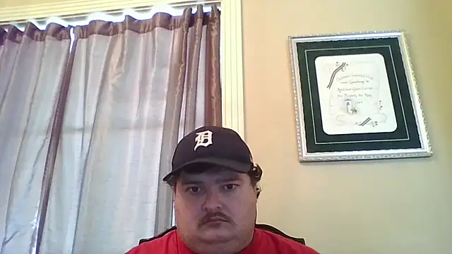 Snapshot of YelpedAverting chatting on 10, 10, 2025 YelpedAverting online show from 10, 10, 2025