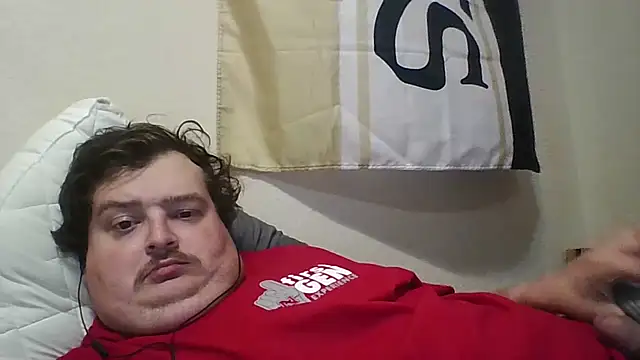 Snapshot of YelpedAverting chatting on 4, 11, 2025 YelpedAverting online show from 4, 11, 2025