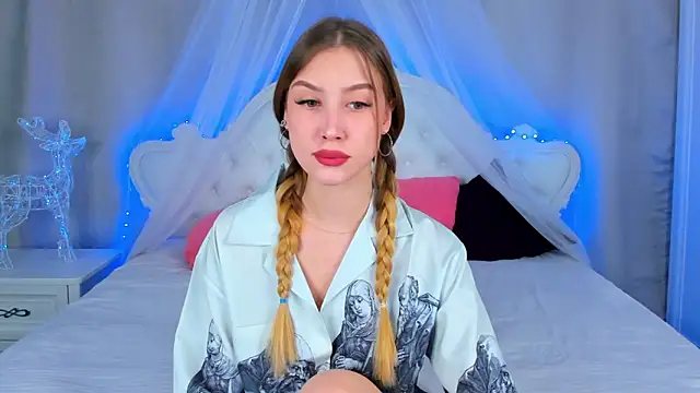 Snapshot of VitalinaBlue chatting on 29, 11, 2025 VitalinaBlue online show from 29, 11, 2025