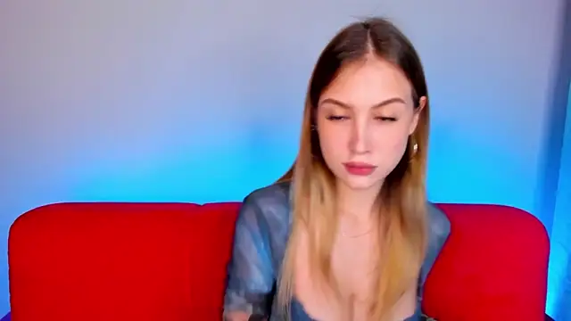 Snapshot of VitalinaBlue chatting on 14, 9, 2025 VitalinaBlue online show from 14, 9, 2025