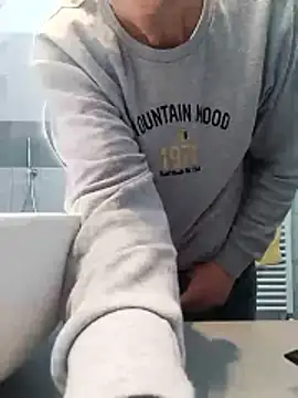 Snapshot of MATTIS11 chatting on 1, 2, 2026 MATTIS11 online show from 1, 2, 2026