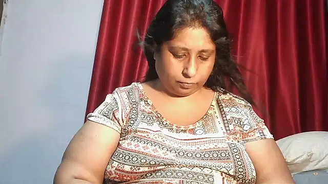 Snapshot of raniofsex02 chatting on 6, 2, 2026 raniofsex02 online show from 6, 2, 2026