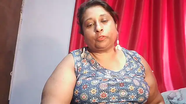 Snapshot of raniofsex02 chatting on 10, 2, 2026 raniofsex02 online show from 10, 2, 2026