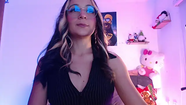 penny sweett  online show from 4, 12, 2025