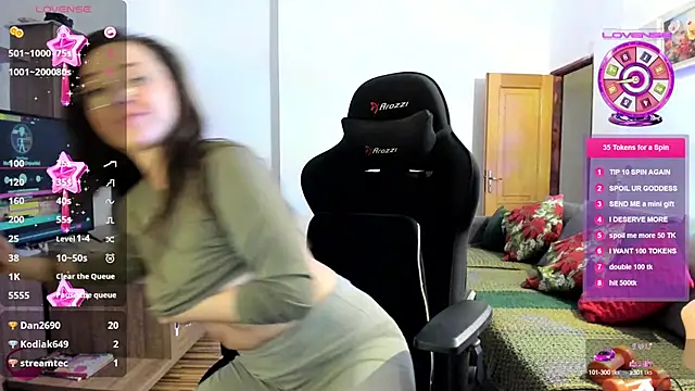 PlayfulGoddess online show from 5, 3, 2025