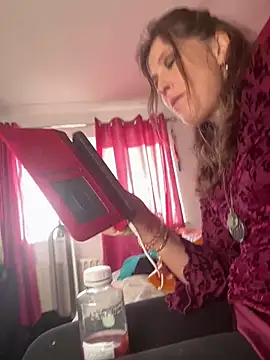 Lwhite1 online show from 22, 2, 2026