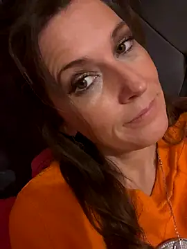 Lwhite1 online show from 14, 10, 2025