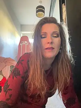 Lwhite1 online show from 22, 9, 2025