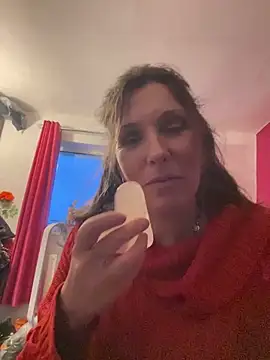 Lwhite1 online show from 9, 2, 2026