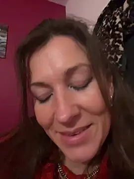 Lwhite1 online show from 15, 4, 2026