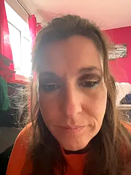 Lwhite1 online show from 8, 10, 2025