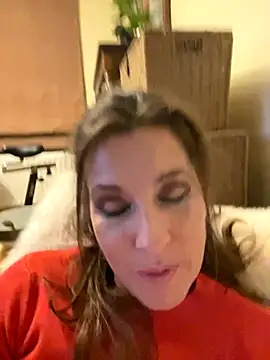 Lwhite1 online show from 4, 10, 2025