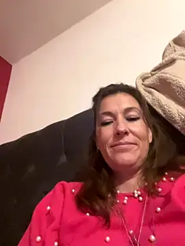 Lwhite1 online show from 12, 11, 2025