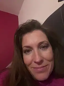 Snapshot of Lwhite1 chatting on 12, 6, 2026 Lwhite1 online show from 12, 6, 2026