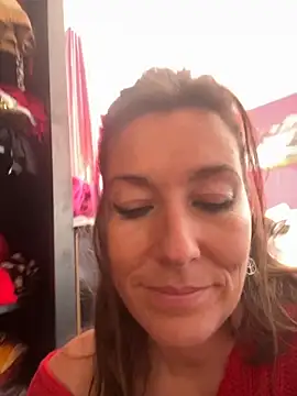 Lwhite1 online show from 30, 9, 2025