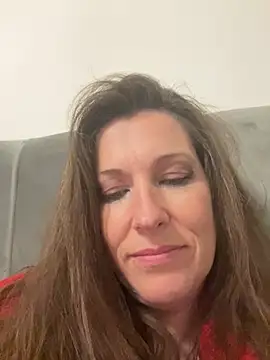Snapshot of Lwhite1 chatting on 15, 6, 2026 Lwhite1 online show from 15, 6, 2026