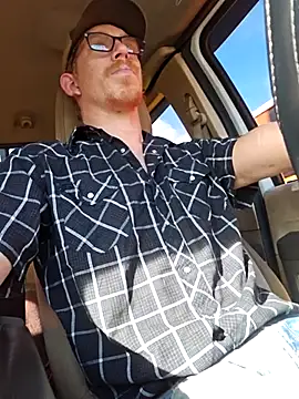 Snapshot of REDHAMMER_ chatting on 31, 10, 2025 REDHAMMER online show from 31, 10, 2025