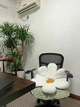 Annabody online show from 10, 3, 2025