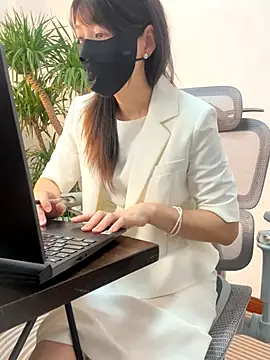 Annabody online show from 23, 9, 2025