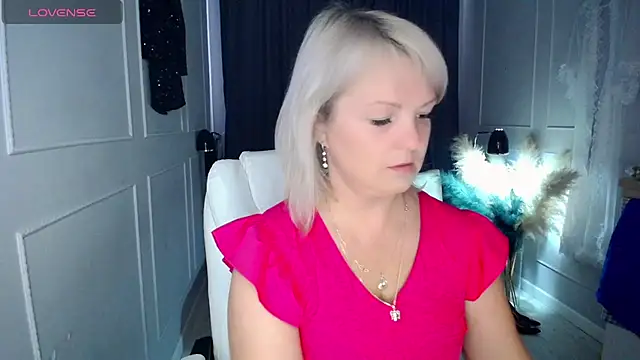 Snapshot of Juarnea chatting on 1, 4, 2026 Juarnea online show from 1, 4, 2026