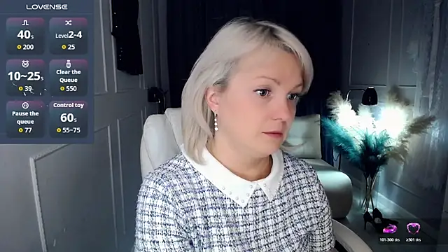 Snapshot of Juarnea chatting on 26, 11, 2025 Juarnea online show from 26, 11, 2025