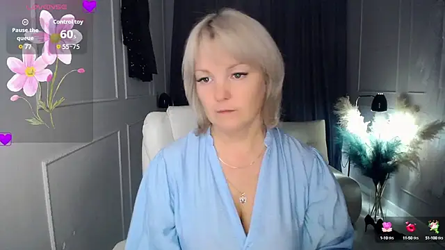 Snapshot of Juarnea chatting on 16, 10, 2025 Juarnea online show from 16, 10, 2025