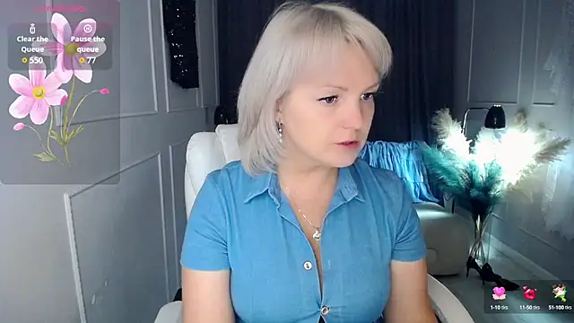 Snapshot of Juarnea chatting on 26, 9, 2025 Juarnea online show from 26, 9, 2025