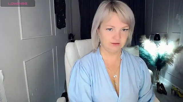 Snapshot of Juarnea chatting on 8, 4, 2026 Juarnea online show from 8, 4, 2026