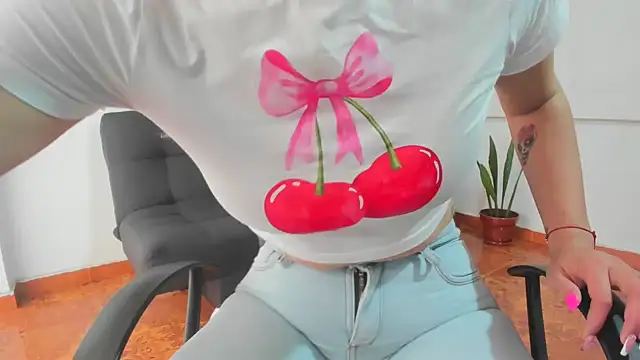 merlinaadams  online show from 9, 9, 2025