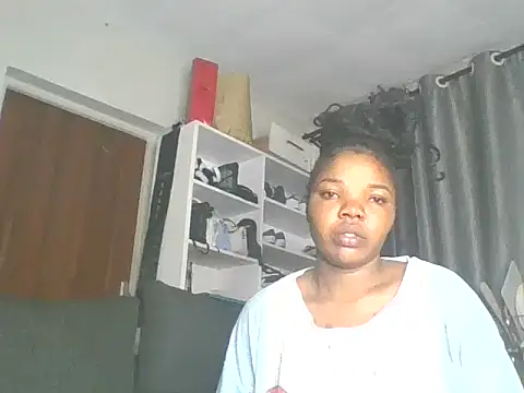 Snapshot of sweet_bigclit chatting on 11, 9, 2025 sweet bigclit online show from 11, 9, 2025