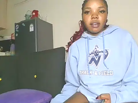 Snapshot of sweet_bigclit chatting on 7, 3, 2026 sweet bigclit online show from 7, 3, 2026