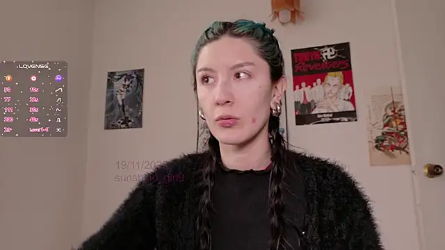 Snapshot of sunshine_girl9 chatting on 19, 11, 2025 sunshine girl9 online show from 19, 11, 2025