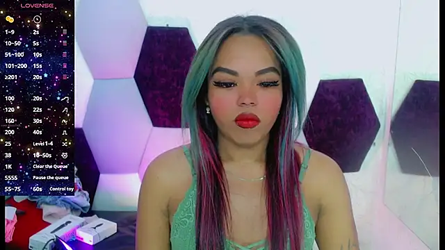 Snapshot of KayleighDreams_ chatting on 17, 1, 2026 KayleighDreams online show from 17, 1, 2026