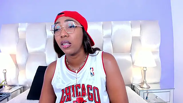 dirtyvictoria online show from 1, 11, 2025