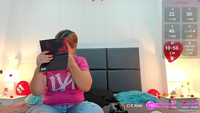 Aslhyn Gomez online show from 3, 3, 2025