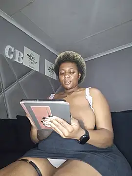 CocoBootyyy online show from 2, 7, 2026
