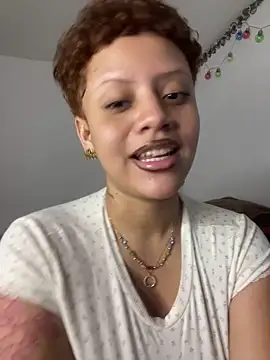 Charlotee  online show from 18, 4, 2026